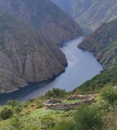Portovello Con Vistas Al Rio Allariz